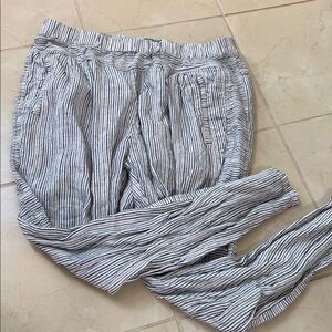 Anthropologie Black and White Relaxed Fit Casual Pants